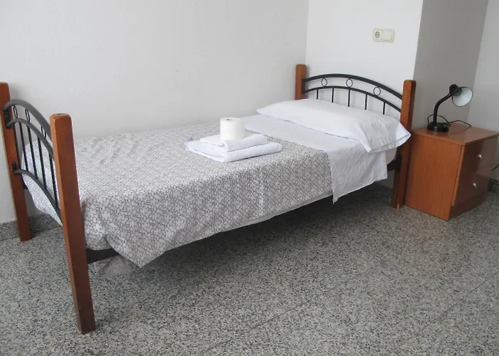 Residencia Universitaria Atilano Coco * Σαλαμάνκα
