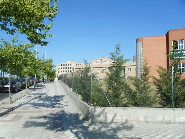 Residencia Universitaria Atilano Coco * Σαλαμάνκα